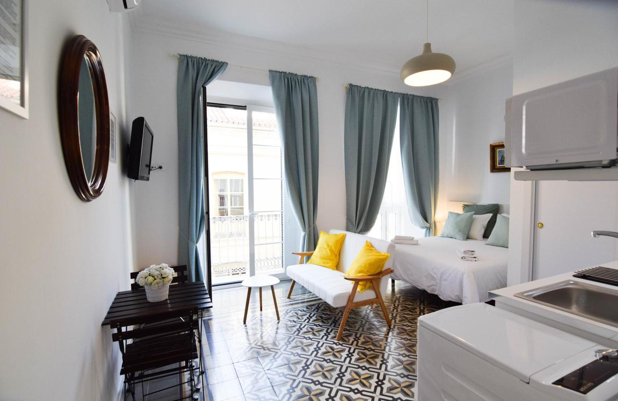 Letmalaga Soho Apartments Bagian luar foto